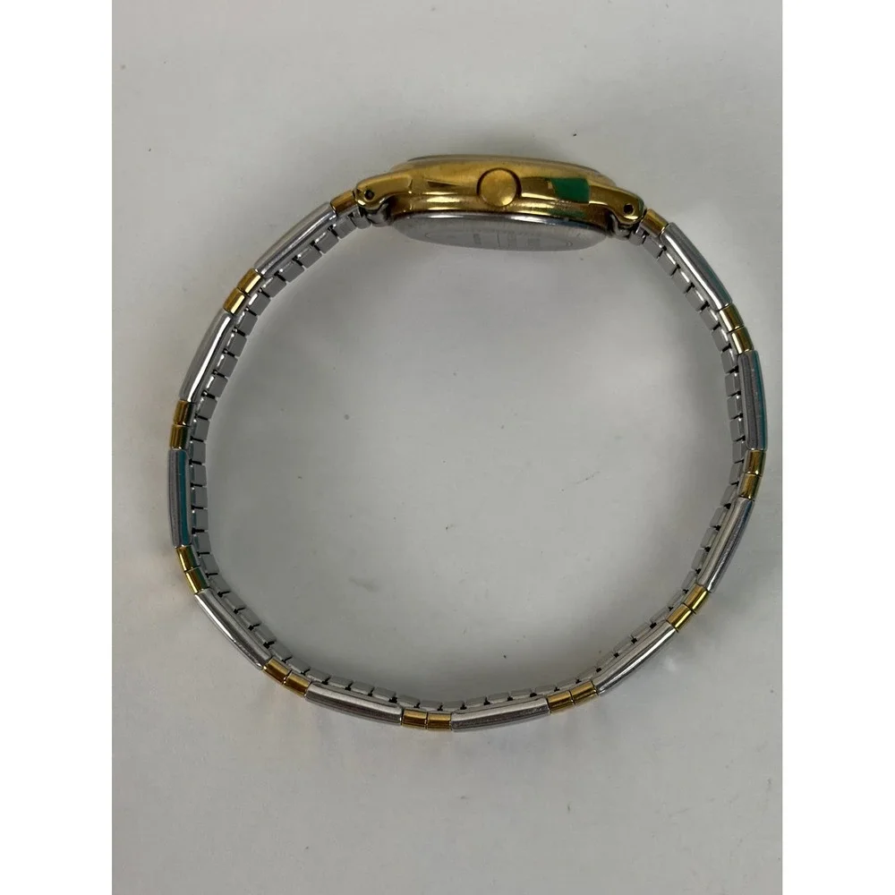 Vintage Cavatnia Timex Oval Watch 7.5